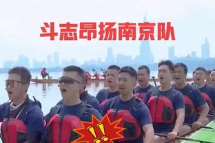 ?心态崩了？曼联官推连发六条半场战报